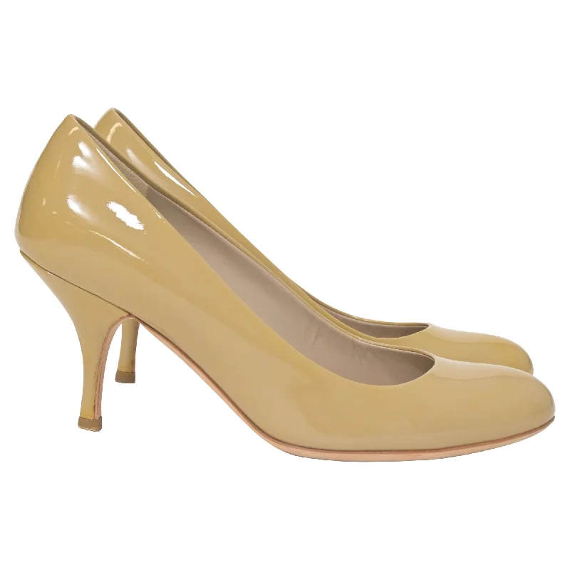 Women's pointed - toe slingback stiletto heel pumps in a peep - toe designMiu Miu Mid-Heel Pumps in Beige Patent Leather